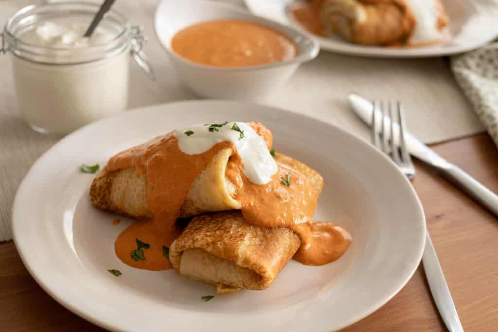 zöldborsós csirke palacsintában