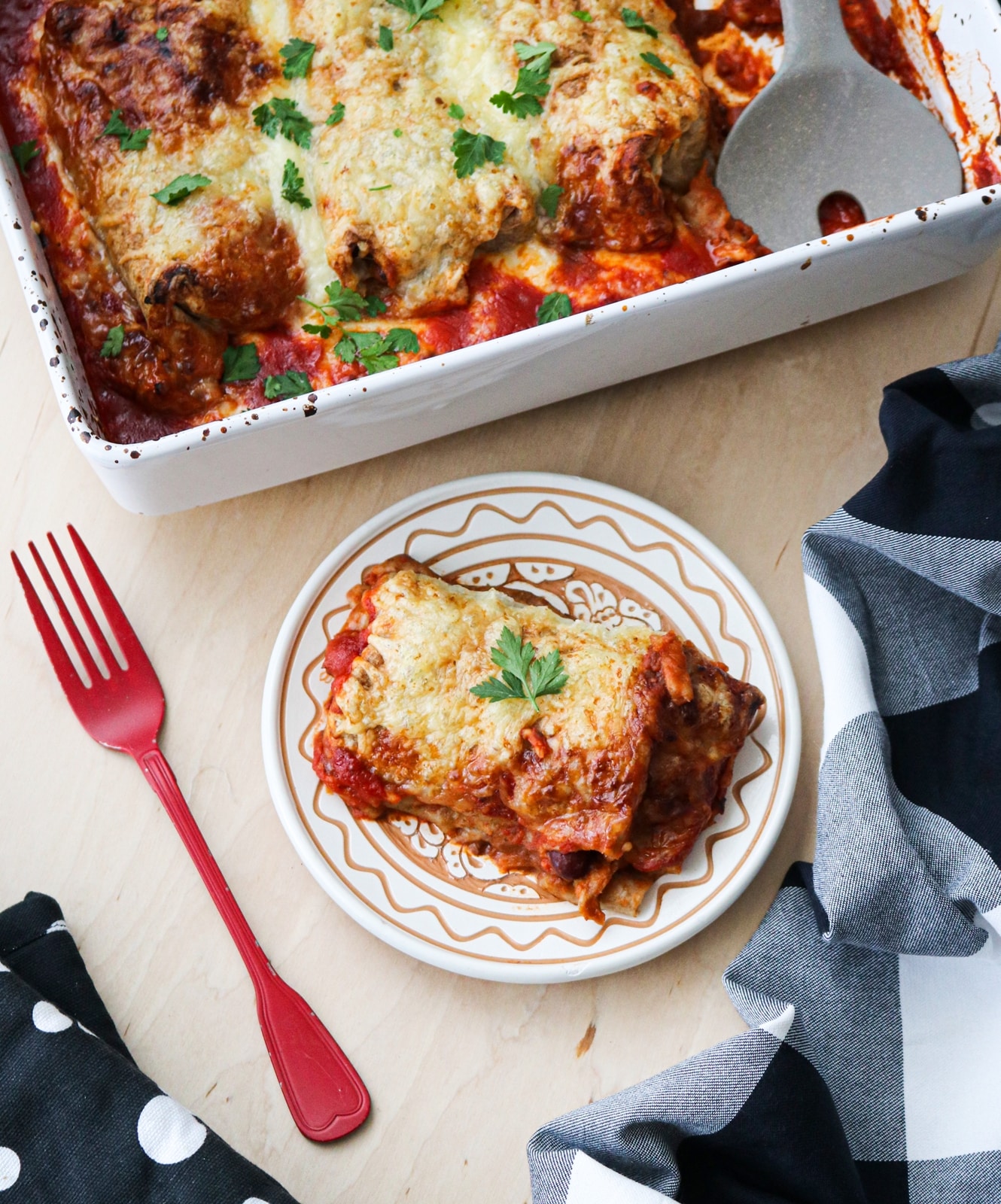 Kiadós tepsis burrito POLCZ bolognaival