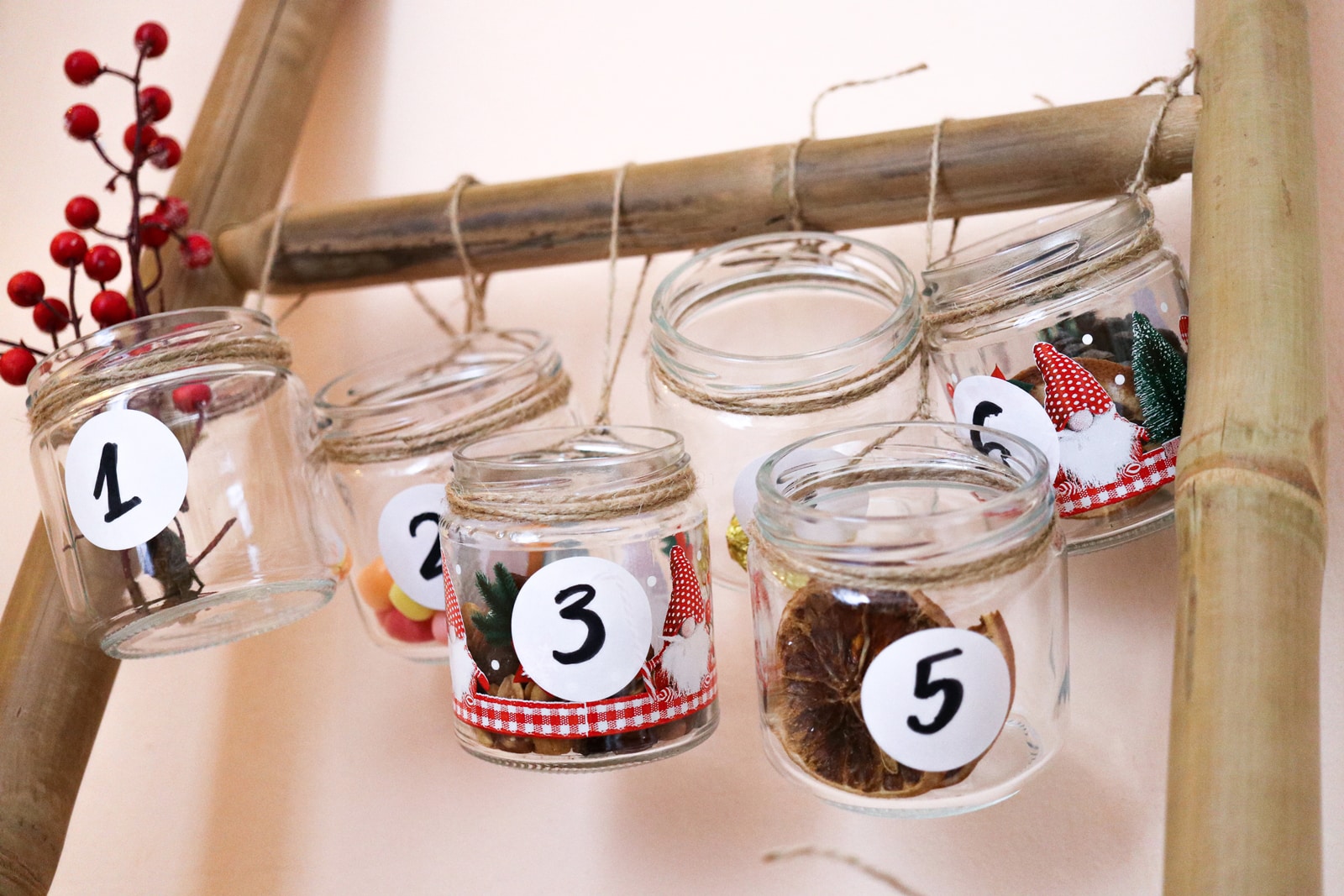 Adventi kalendárium POLCZ üvegekkel