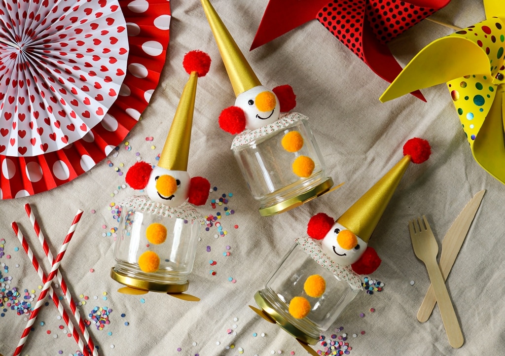 Farsang, bohócok, dekor